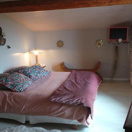 Chambre D'Hotes Le Paon Blanc Monprimblanc 외부 사진