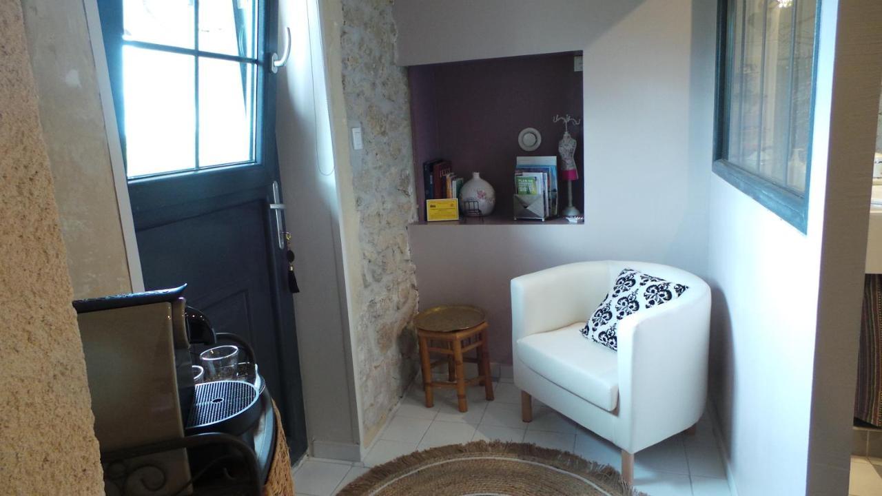 Chambre D'Hotes Le Paon Blanc Monprimblanc 외부 사진