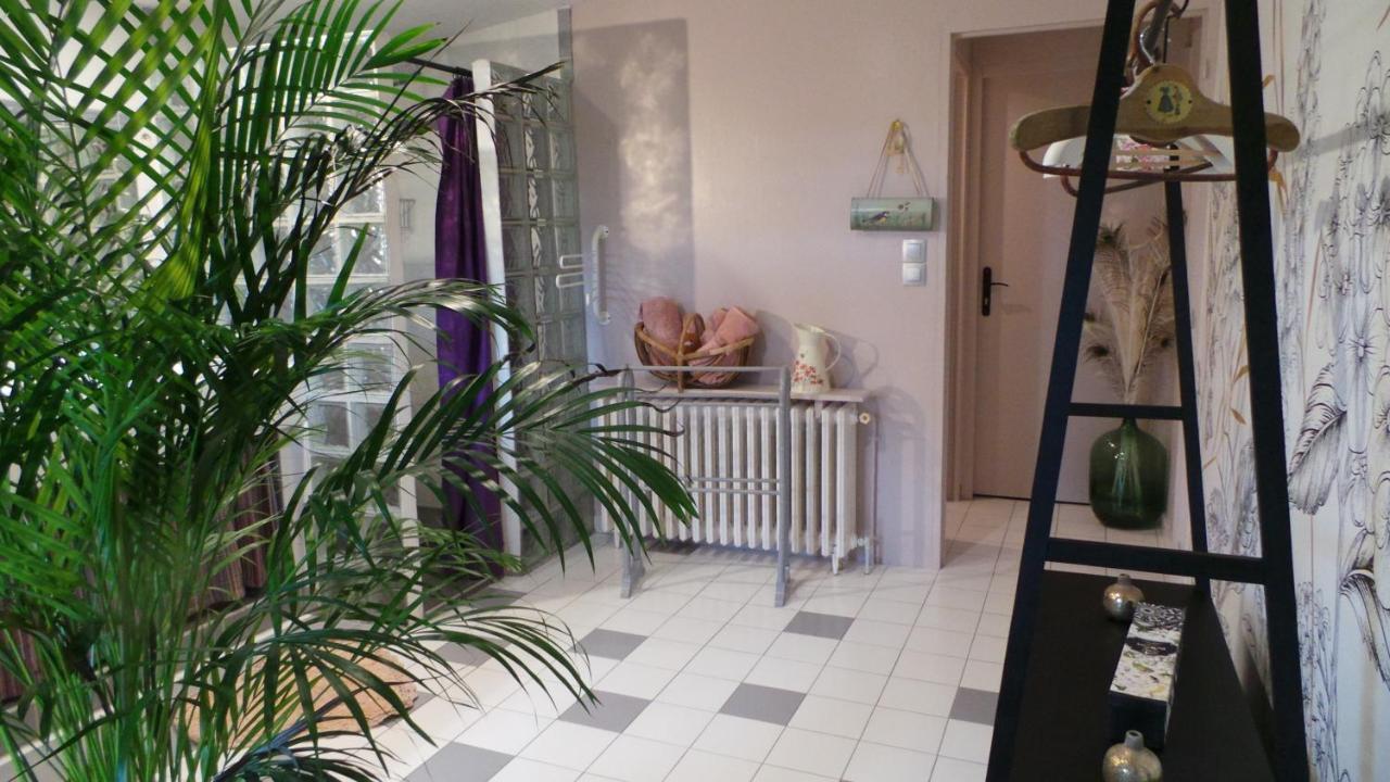 Chambre D'Hotes Le Paon Blanc Monprimblanc 외부 사진